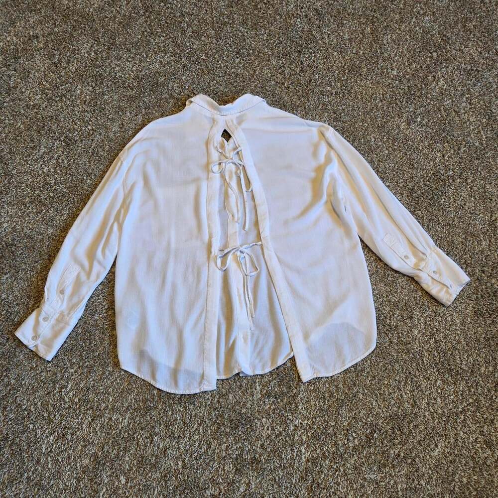 American Eagle Women's White Blouse